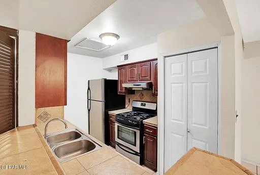 10672 CARDIGAN Drive 4