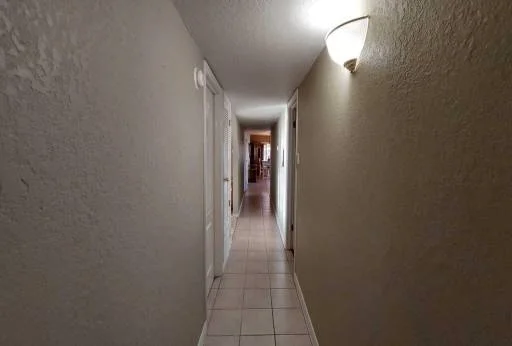 10719 Alameda 18