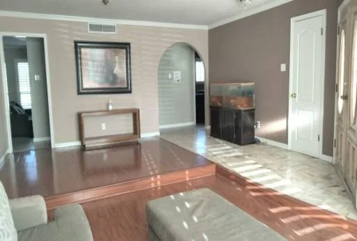 10719 Alameda 25