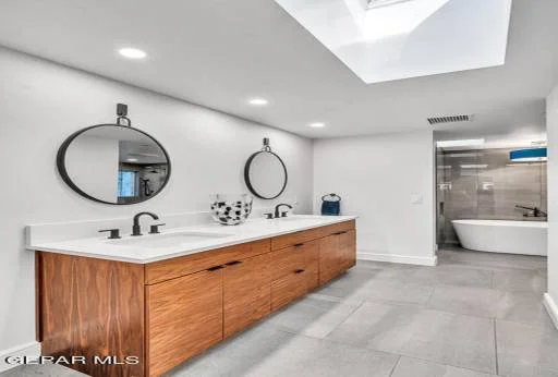1077 LOS JARDINES Circle 17