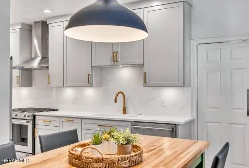 1077 LOS JARDINES Circle 31