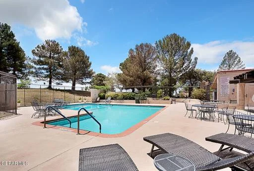 1077 LOS JARDINES Circle 54