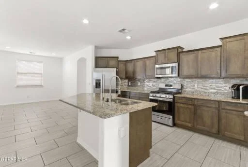 108 N Manzanita Drive 11