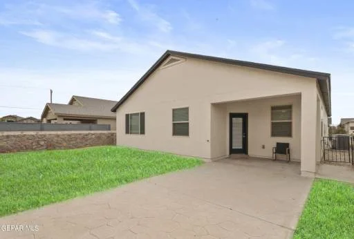 108 N Manzanita Drive 32