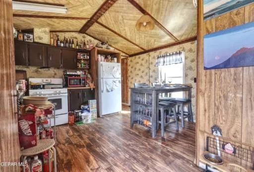 108 Sahuaro Drive 7
