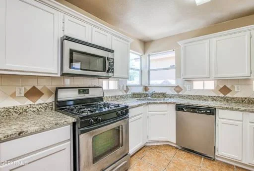 10817 Walden Pond Street 37