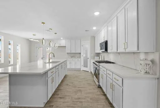 10910 Donna Marie Drive 4