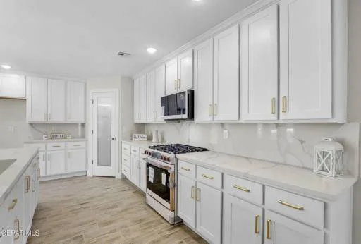 10910 Donna Marie Drive 6