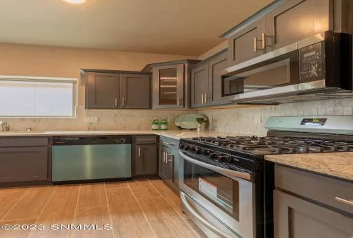 1100 Gallium Avenue 13