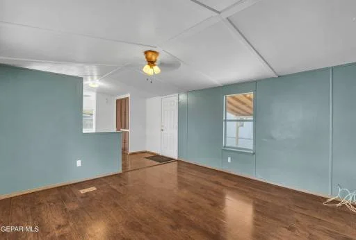 11124 Montana Ave 215 14