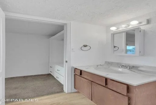 11124 Montana Ave 215 7