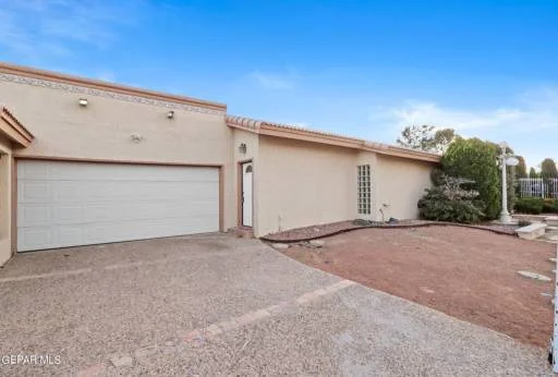 11157 LEO COLLINS Drive 2