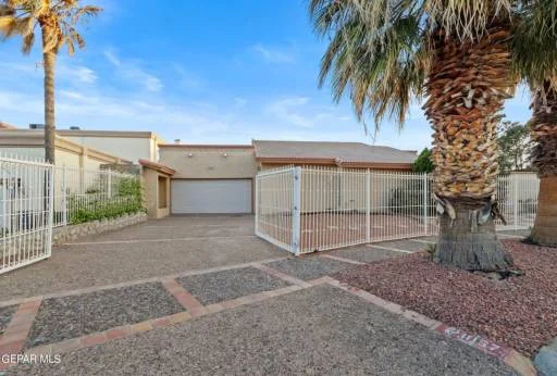 11157 LEO COLLINS Drive 3