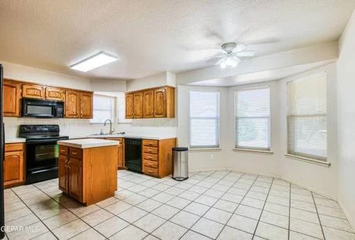 11217 Antonio Santos Way 3