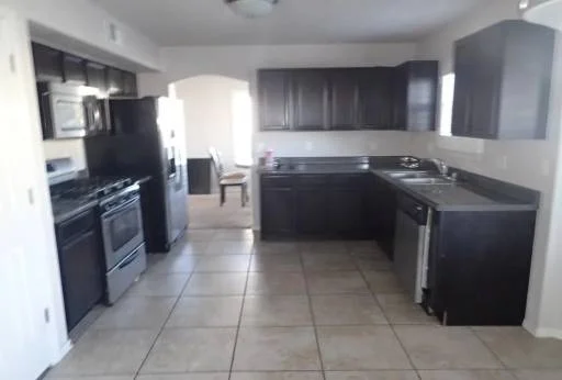 11220 NORTHVIEW Drive 11