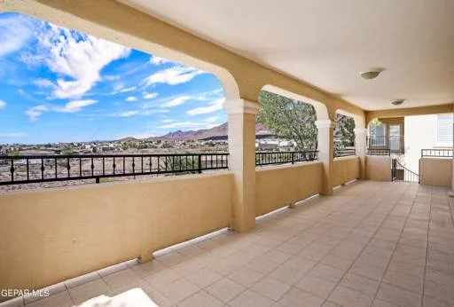 1123 CALLE PARQUE Drive 65