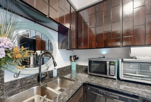 11504 David Lee Court 9