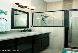 Cover Home 9