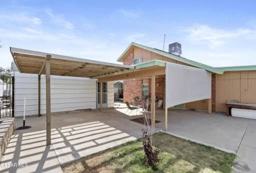 11861 REGAL BANNER Lane 15