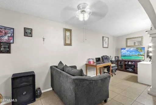 11861 REGAL BANNER Lane 3