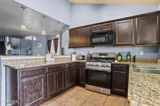 12000 Prairie Ridge Street 10