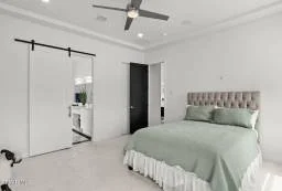 Cover Home 8