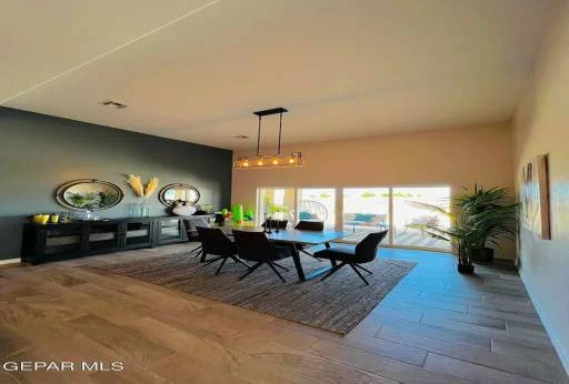 12436 Polo Norte 8