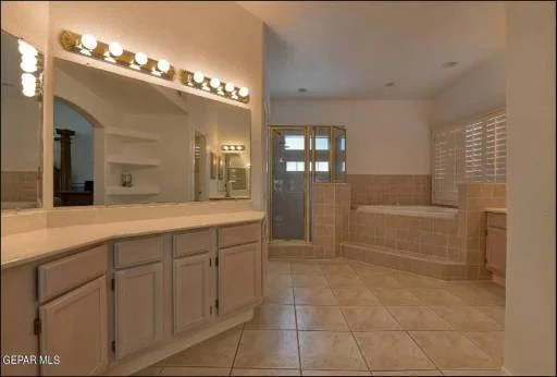 12460 Tierra Limon Drive 27