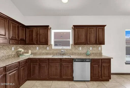 1260 FRANKLIN PERCH Place 6