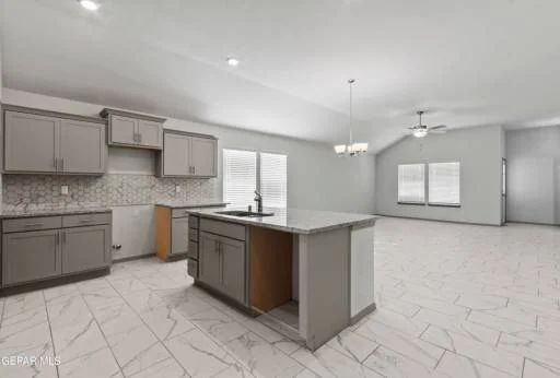 1212 Irish Summer Place 6