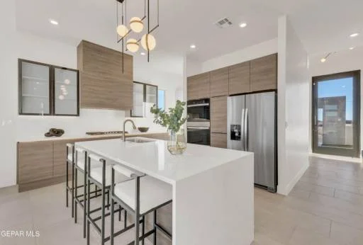 12700 Persistence Avenue 11