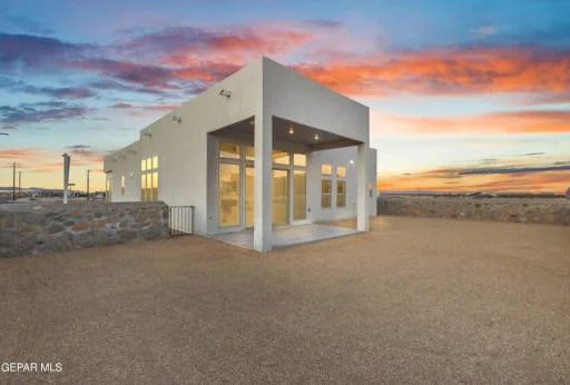 12700 Persistence Avenue 32
