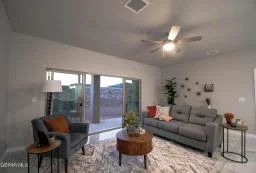 Cover Home 8