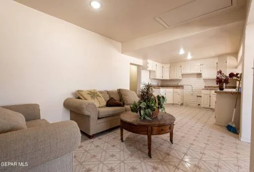 12717 Socorro Road 3