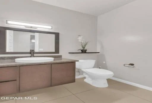 1276 Desert Night Street 40