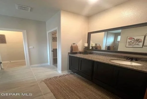 12805 Giovanni Grajeda Avenue 11