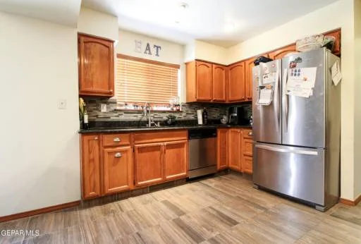 12138 SAINT ROMEO Avenue 6