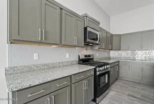 12620 Fredericksberg Avenue 14