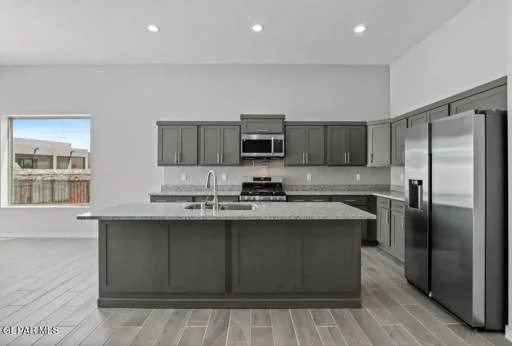 12620 Fredericksberg Avenue 10
