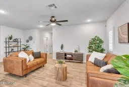 Cover Home 11