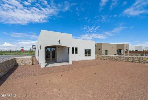 13805 Summer View Avenue 29