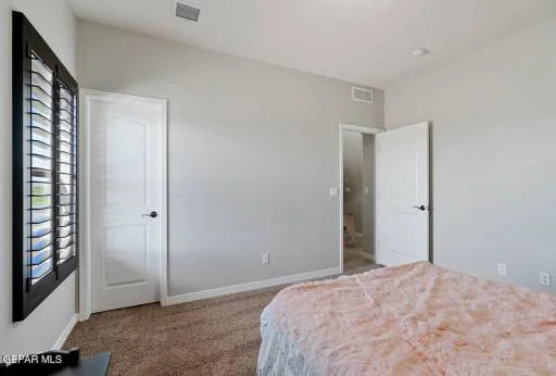 13805 Summer View Avenue 32