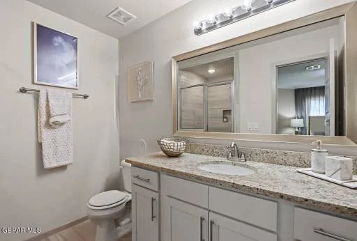 13817 Lorenz Avenue 23