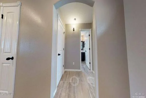13821 Lorenz Avenue 14
