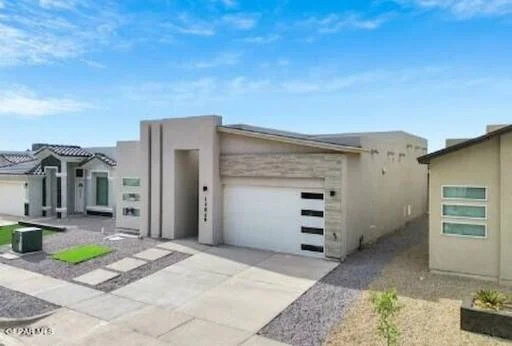 13829 SUMMER VIEW Avenue 15