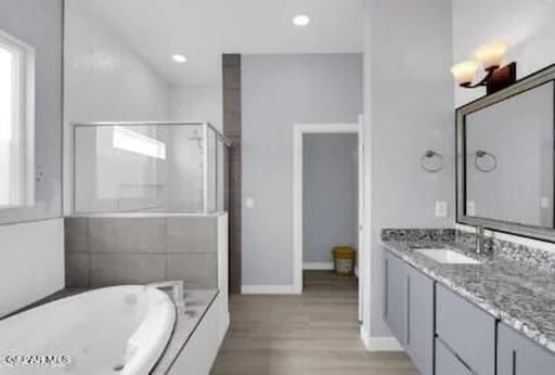 13829 SUMMER VIEW Avenue 6