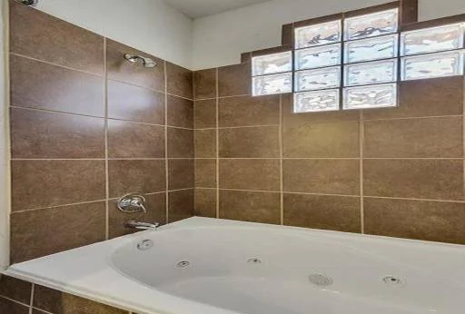 13857 Summer Story Avenue 28