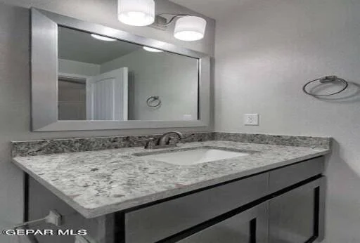 13861 Summer View Avenue 2