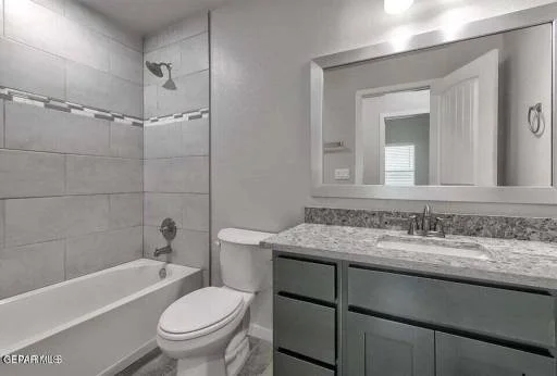 13861 Summer View Avenue 15