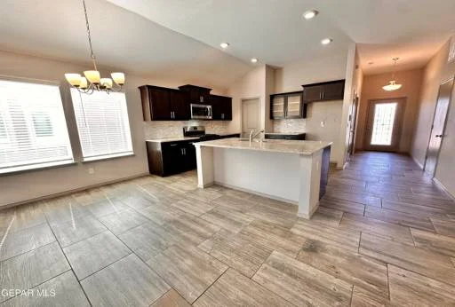 13889 Garforth Avenue 23